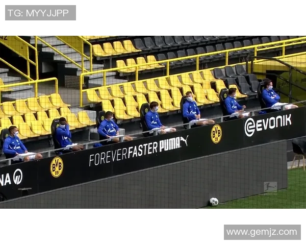 带口罩的足球明星如何在疫情中保持竞技状态与公众形象