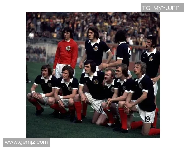 足球明星胶片7号揭秘：背后的故事与荣耀时刻全记录